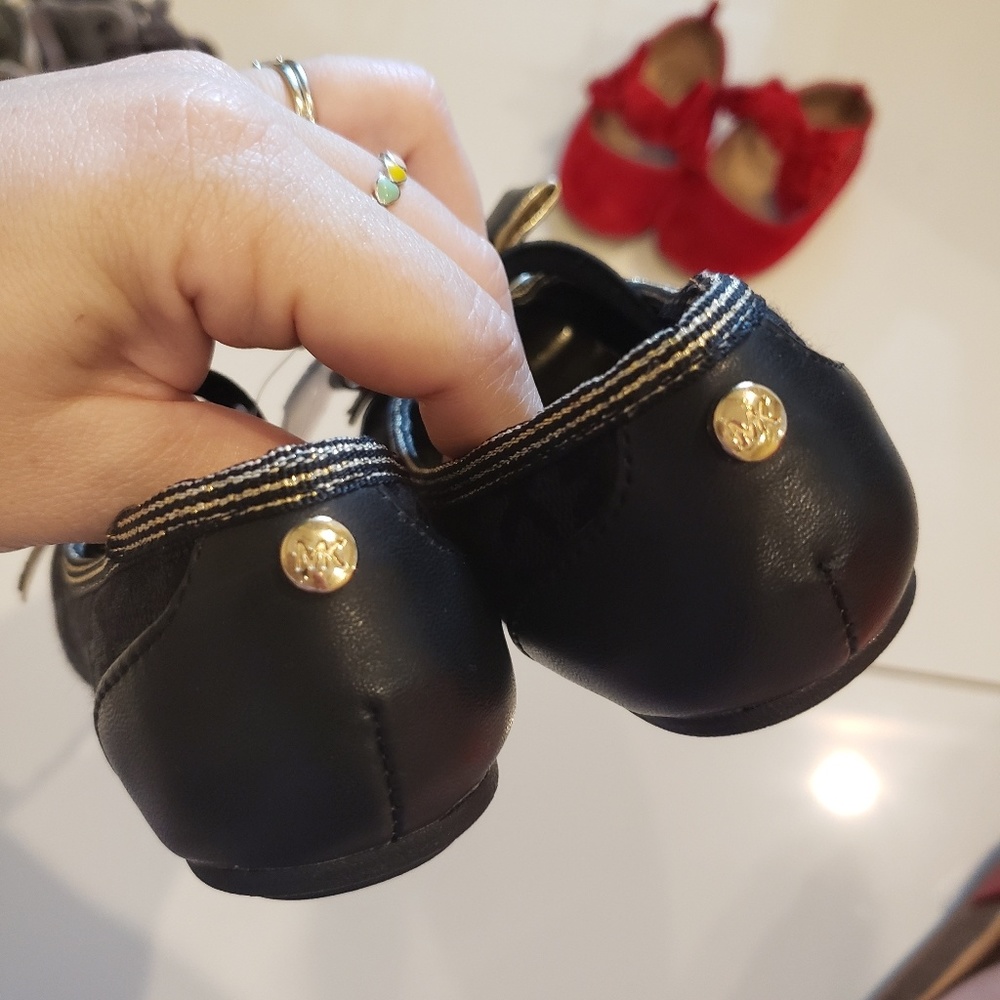 NWT Michael Kors Shoes - Picture 3 of 4